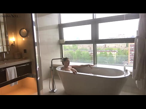 ❤️ په زړه پوری ماشوم په تشناب کې د هغې بلی په جوش سره ځړول په ps.sex-porntube.ru
